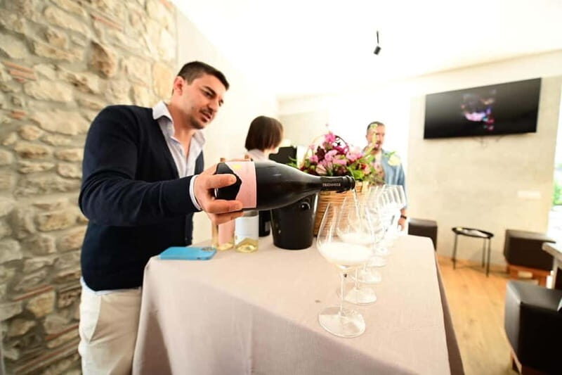 Trentinara Wine Tasting and Walking Tour - Tour Itinerary Breakdown