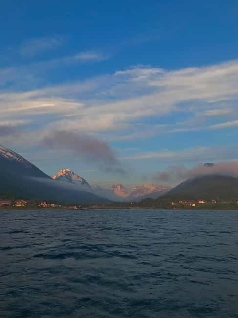 Tromsø: 2-Hour Island Tour Cruise with Snacks and Drinks - Who Will Enjoy This Tour?