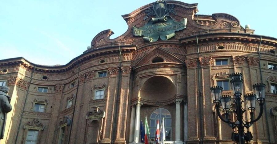 Turin: 2,5 Hour Classic Walking Tour - Discovering Turin’s Historic and Architectural Gems  