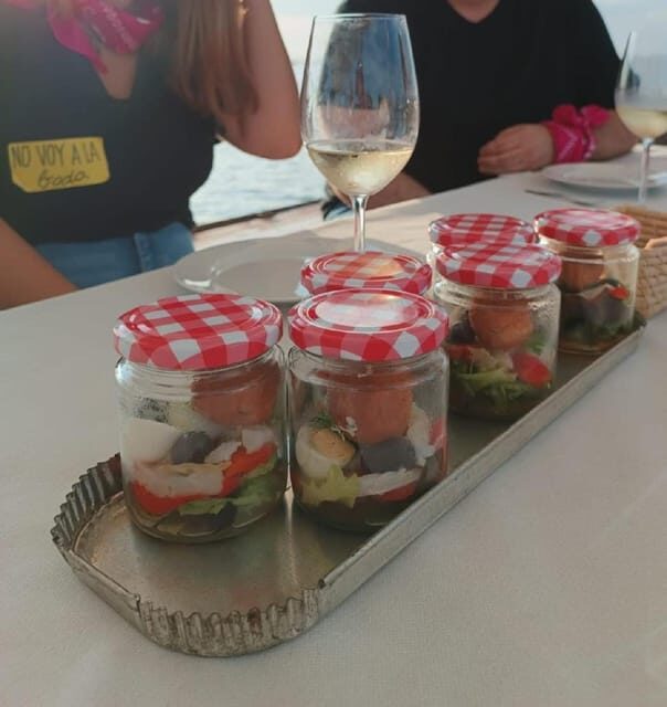 Valencia: Boat ride with tasting of Valencian vermouths - The Value and Practical Aspects