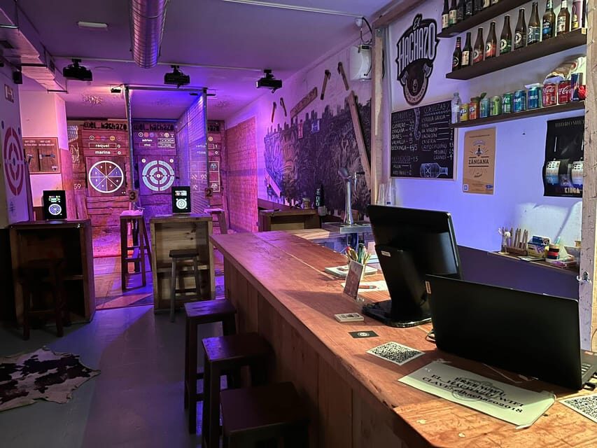 Valencia: Interactive Axe Throwing 1h - Who Is This Tour Best For?