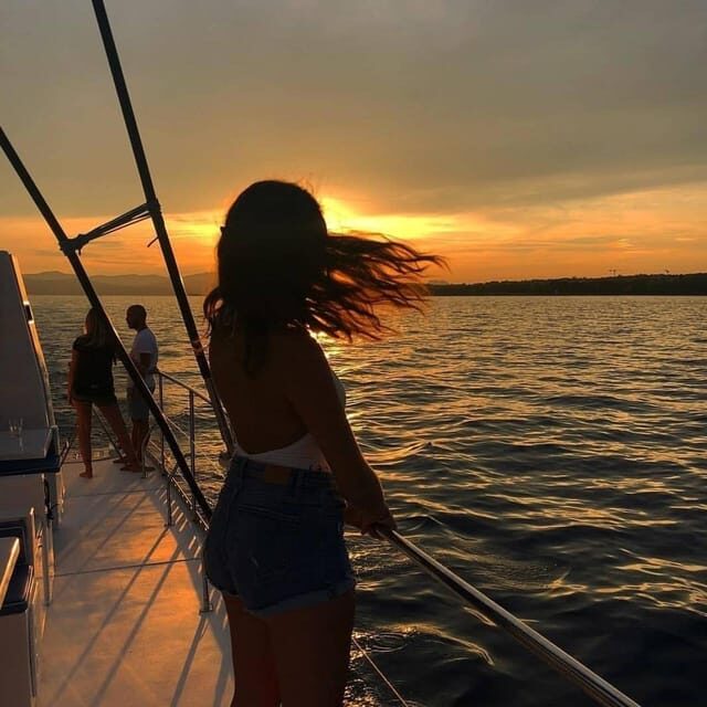 Valencia: Sunset or Daytime Catamaran Cruise with Drink - Who Would Love This Experience?