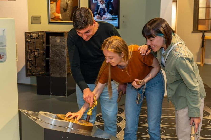 Velbert: Admission ticket to the German Castle and Fittings Museum - An In-Depth Look at the Experience