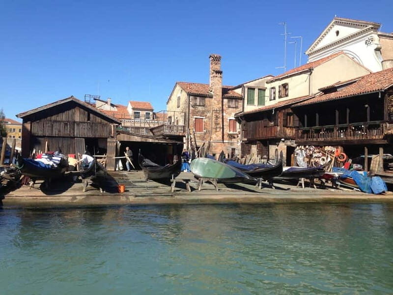 Venice: A short walk & the Ca' Rezzonico Museum in Japanese - Why Visit Ca Rezzonico?