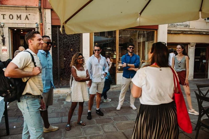 Venice: Eat & Drink Like a Local  Evening Cicchetti Tour - Detailed Breakdown of the Itinerary