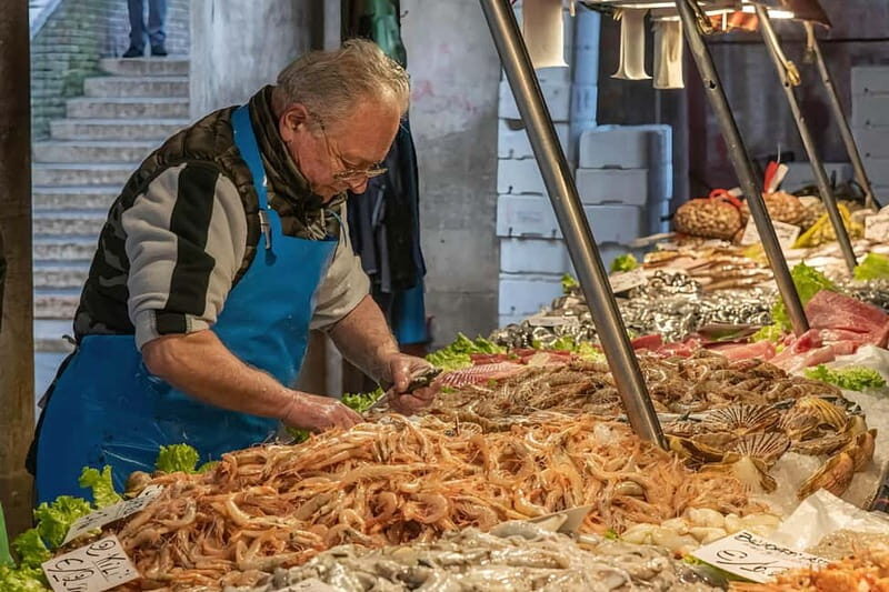 Venice: Food and Wine Walking Tour with a Local Guide - Detailed Breakdown of the Itinerary