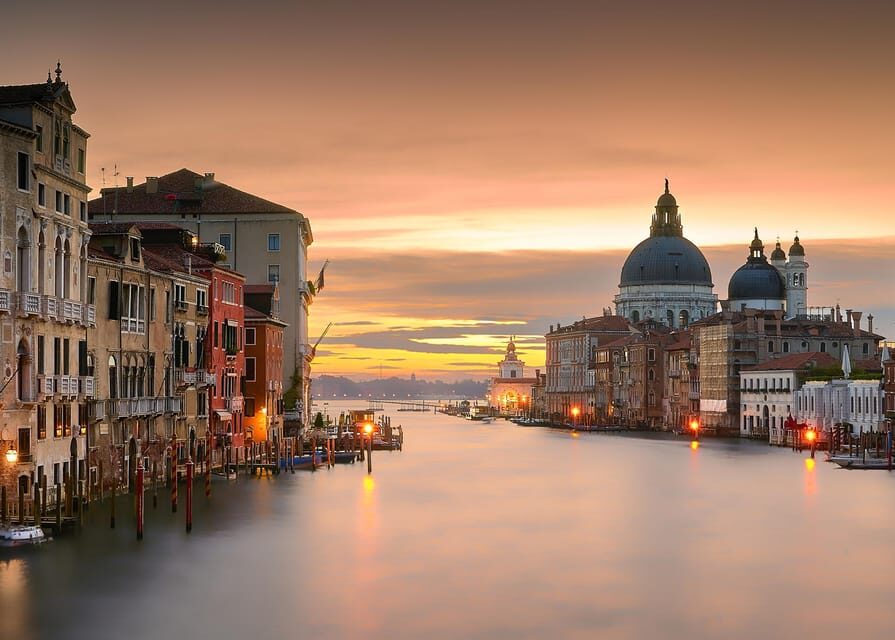 Venice: Guided Walking Tour and Gondola Ride - Who Will Love This Tour?