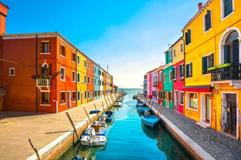 Venice: Murano & Burano Guided Glass Tour by Private Boat - Murano: The Heart of Glassmaking