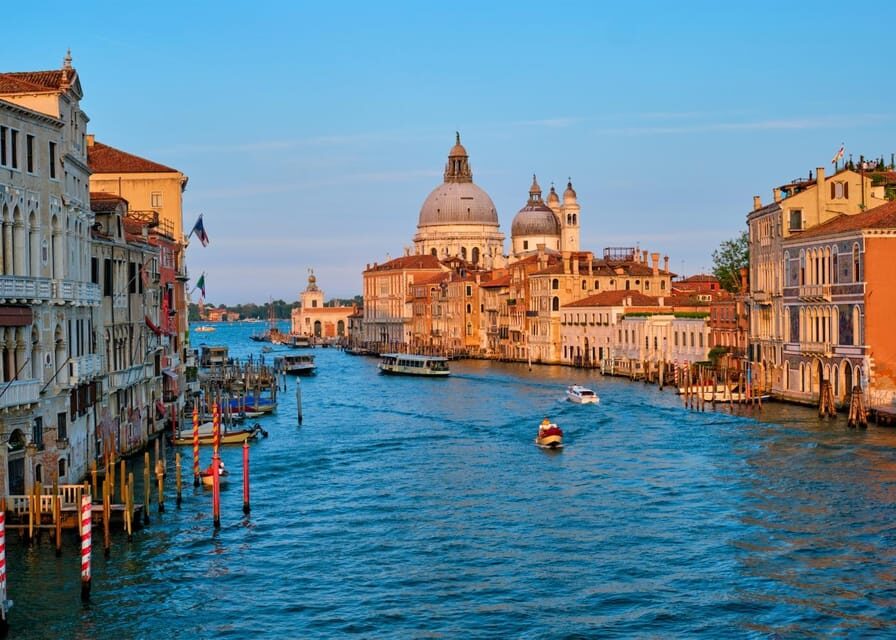Venice: Shared Gondola Through breathtaking Bridge of Sighs - What Makes the Ride Special