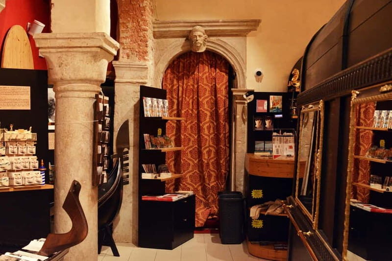 Venice: The Gondola Gallery 3D Experience - The Itinerary in Detail