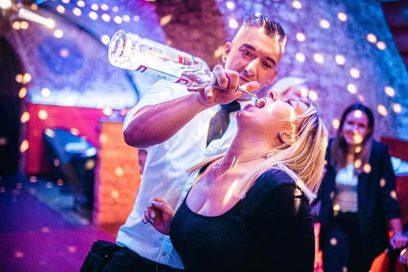Vienna: Guided Pub Crawl with Club Entry - The Value of This Tour