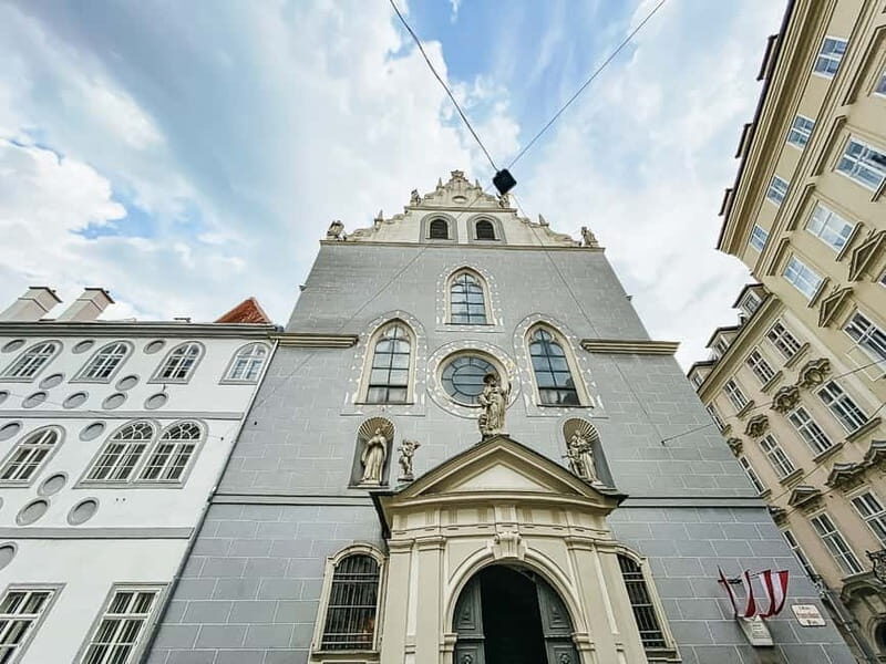Vienna: Hidden Secrets and Local Stories Walking Tour - The Itinerary: A Walk Through Vienna’s Hidden Layers