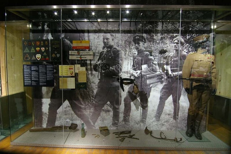 Vilnius: KGB Museum and Museum of Occupations Tour - An In-Depth Look at the Vilnius KGB Museum and Occupations Tour