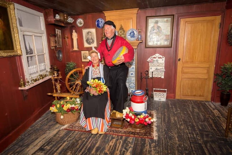 Volendam: Photo Opportunity in Traditional Dutch Costume - The Itinerary Breakdown
