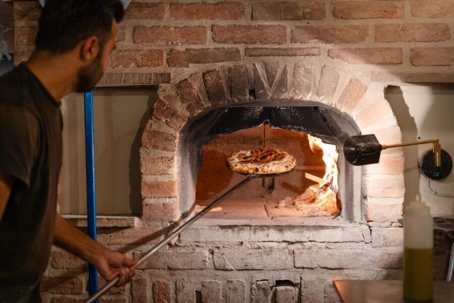 Volterra: Pizza Cooking Class in a tuscan farmhouse - Authentic, Engaging, and Family-Friendly