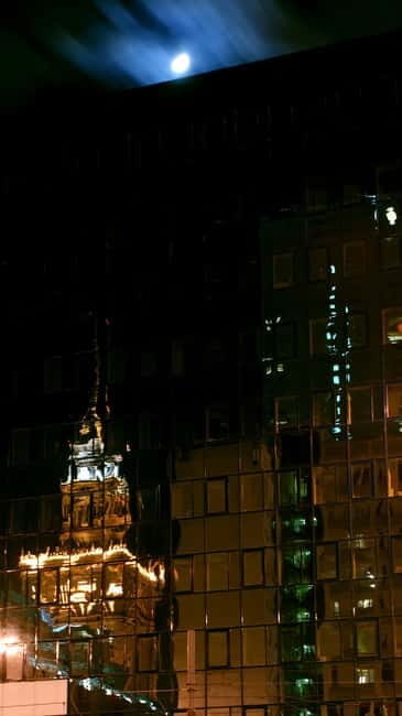 Warsaw: Exclusive city tour with photo session - The Comfort Factor: What It’s Like on Board