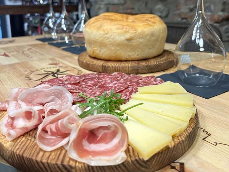Wine Tasting with Food Pairing at Lake Como - Why This Tour Works for Travelers