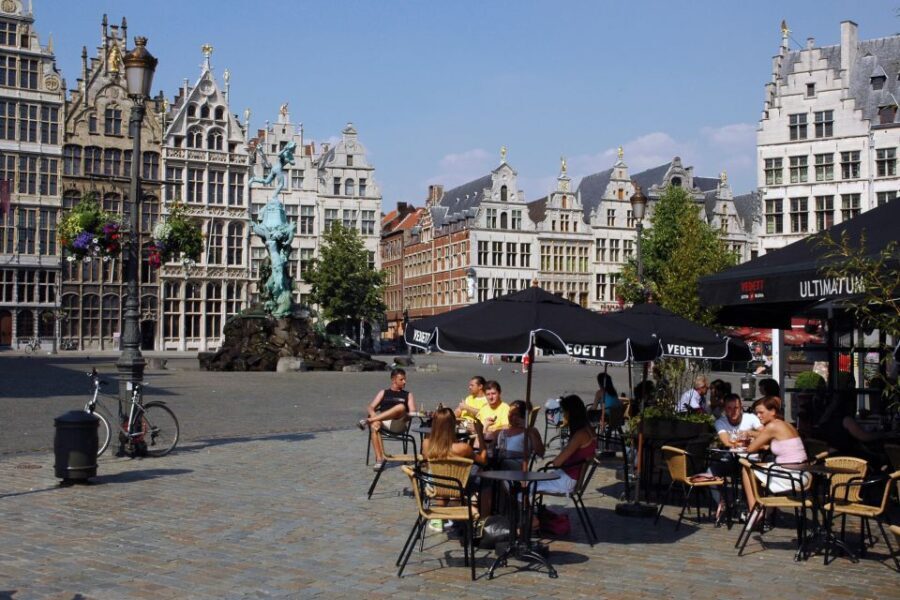 Antwerp: Private 3-Hour Historical Sightseeing Walking Tour - The Value of a Private Guided Tour