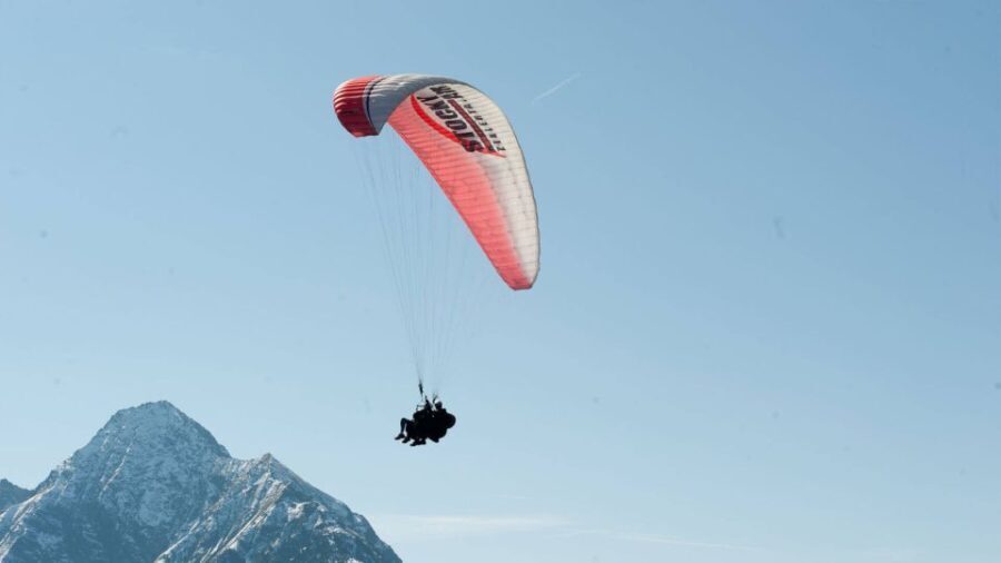 Mayrhofen: Paragliding Flight Experience Over Mountains - Key Points