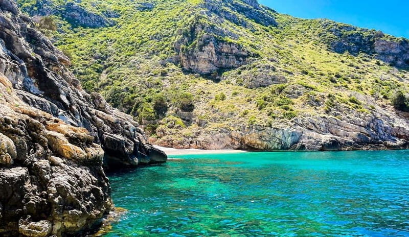 Speed Boat Trip to Grama Bay - A Closer Look at the Itinerary