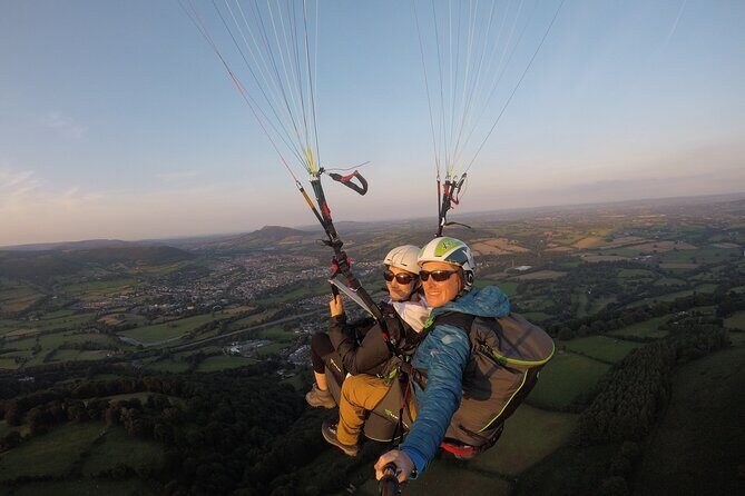 Tandem Paragliding Experience in the Brecon Beacons - The Sum Up
