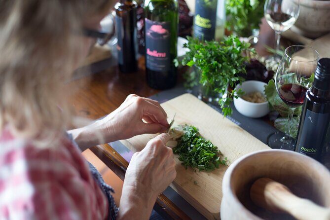1 Hour and Half Mojo Sauce Workshop With Winery Tour - Practical Details