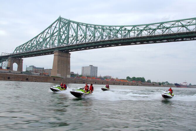 1-Hour Jet Ski Guided Tour Explore Montreal Waterways in Style! - Why This Tour Works Well