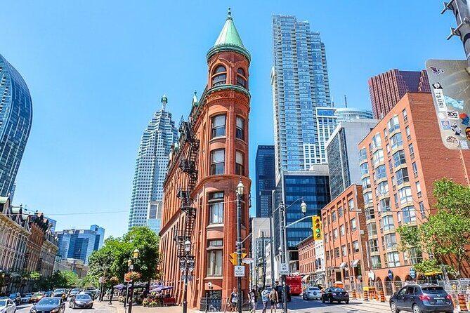 10 Hours Private City Tour in Toronto - Chartered Tour - What a Typical Day Looks Like — The Itinerary Breakdown