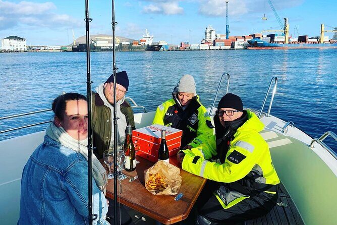 2-Hour Boat Trip in Faroe Island - The Experience: Comfort and Practicalities