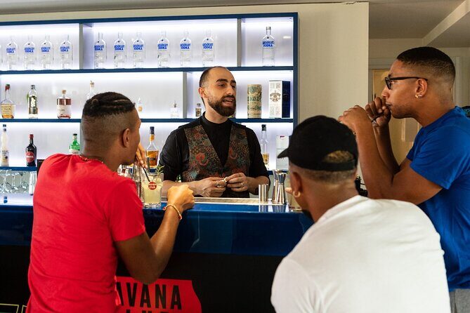 2-Hour Mixology Lesson with Professional Bartender in Milan - Practical Tips for Travelers