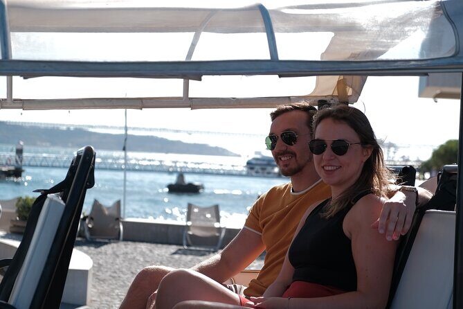 2H - Private Tour in Lisbon by Tuk-Tuk (Fluent French) - Stop 2: Miradouro Das Portas Do Sol