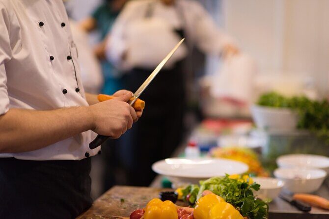 3 Hour Cooking Class in Bari with well-known Chef - Who Should Consider This Tour?