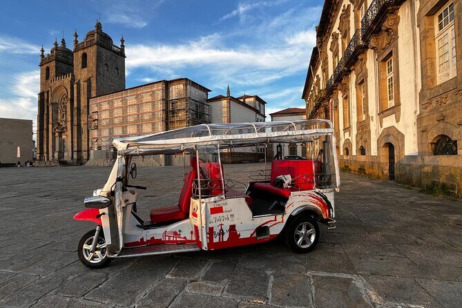 3 Hour Tuk tuk Tour in Porto - Transportation and Duration: Why It Matters
