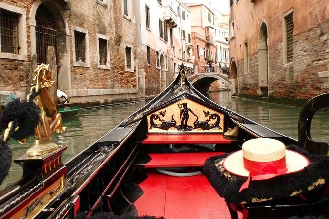45-Minute or 1-hour Private Gondola Ride from Rialto - Authenticity and Practical Tips