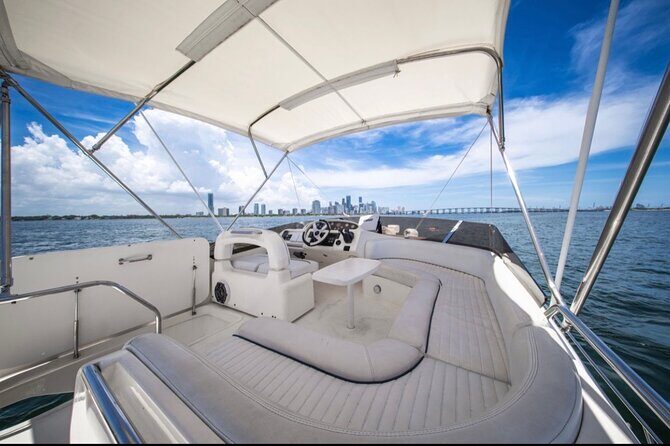 55ft 1 Hour FREE Miami Yacht Rental 3 to 6 Hours 13 People - Who Should Consider This Yacht Trip?