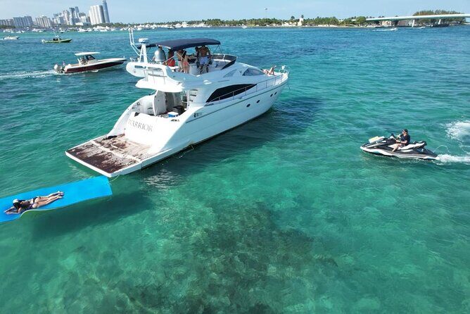 65ft Yacht Charter in Miami - What Makes the Yacht Stand Out?