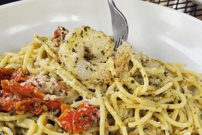 A Twilight Wine Adventure with 3-Course Dinner - Who Should Consider This Tour?