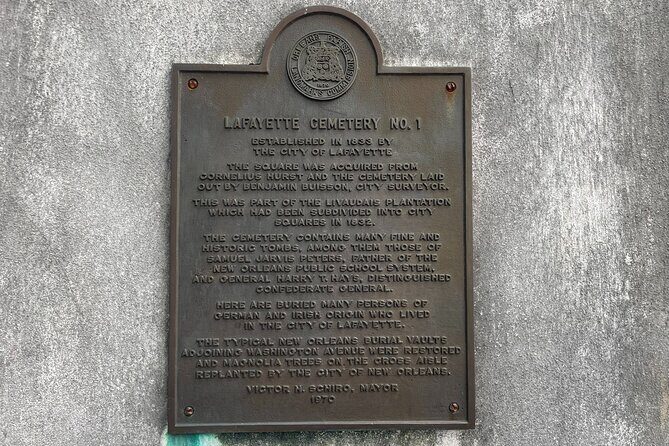 Adults-Only Garden District Cemetery Anne Rice True Crime Tour - Who Will Love This Tour?
