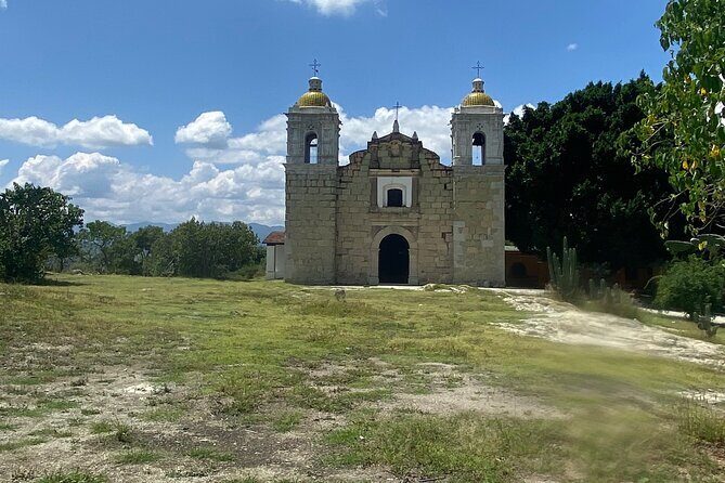 After the footsteps of Nacho Libre in Oaxaca - Transportation and Practicalities