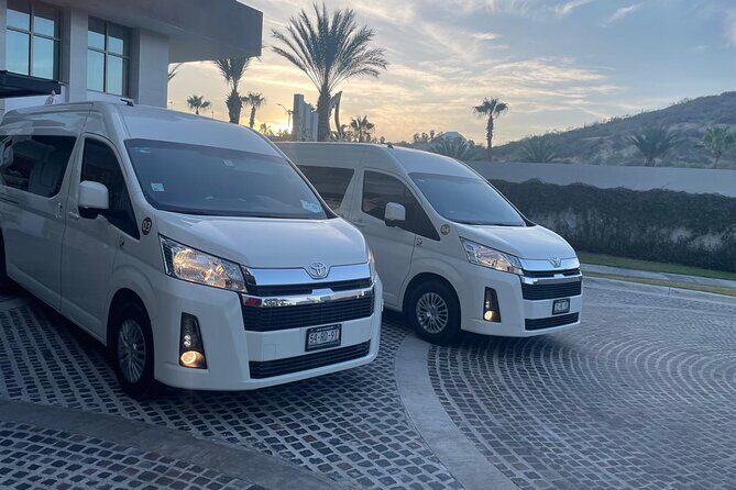 Airport (SJD): Tourist Corridor or Puerto Los Cabos round trip - The Experience of the Journey