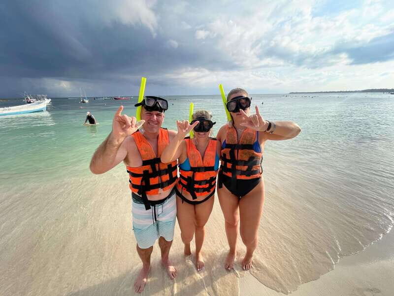 Akumal Private Tour: Turtles, Coral Reef, Cenote, Beach, Lunch - Exploring a Secluded Cenote: Xunnaha