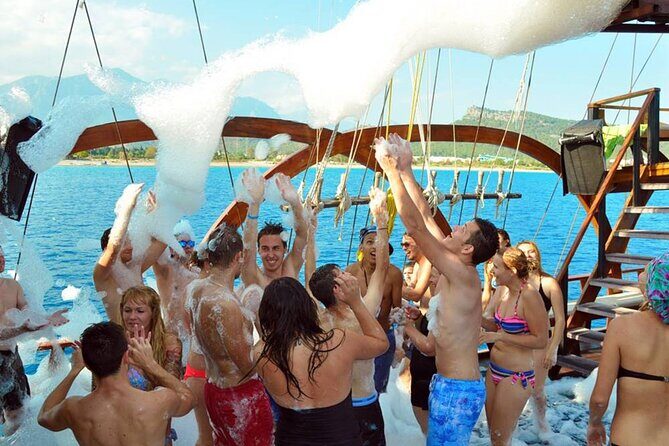 Alanya Pirate Boat Trip With Unlimited Drinks & Lunch - Authentic Experiences from Travelers