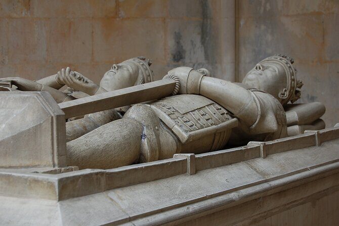 Alcobaça and Batalha Monasteries: Private Tour - Exploring Alcobaça Monastery