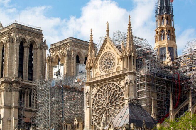 Amazing guided Notre dame and Ile de la cité tour with crypt - Why Travelers Love This Tour
