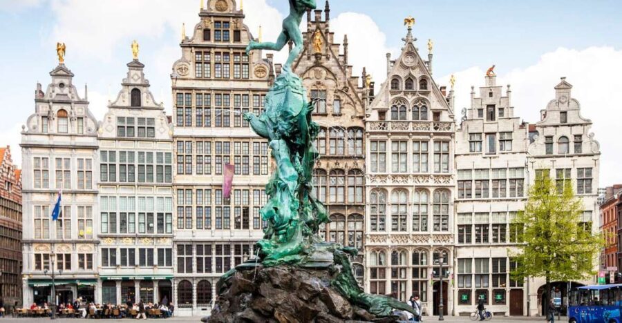 Antwerp: Private Historical Highlights Walking Tour - Exploring Antwerp’s Architectural Gems