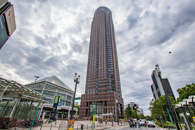 Architectural Frankfurt: Private Tour with a Local Expert - The Green Escape: Palmengarten