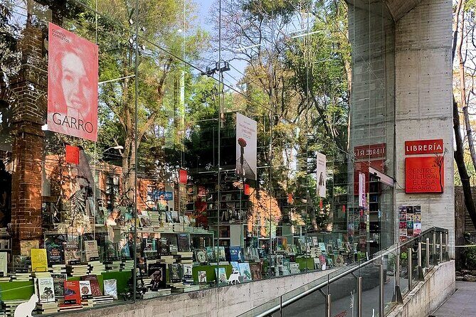 ARCHITECTURAL TOUR in Coyoacán - small groups - An In-Depth Look at the Coyoacán Architectural Tour