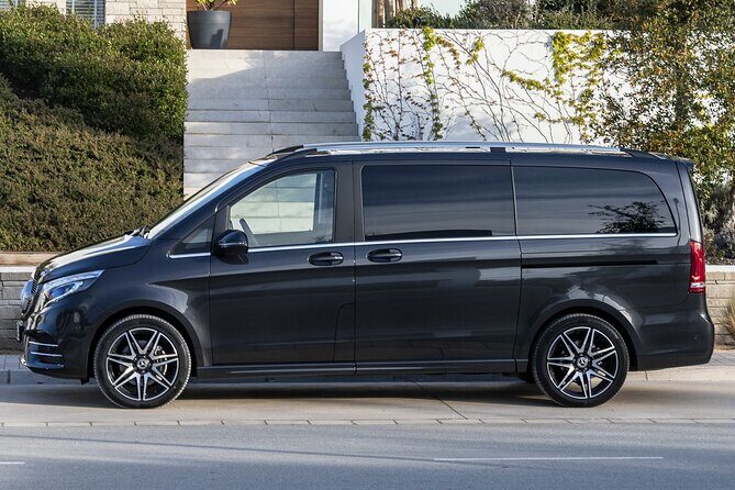 Arrival Transfer: Fiumicino Airport FCO to Rome by Luxury Van - The Pickup Experience: Smooth, Professional, and Personal