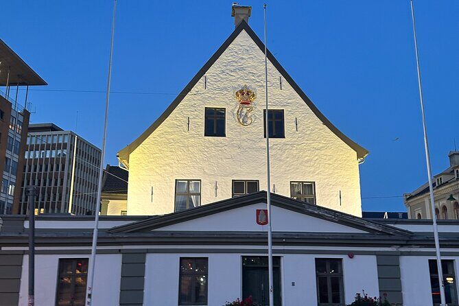 Audio Walking Tour in Bergen Famous Ghosts Location - What Makes This Tour Stand Out?