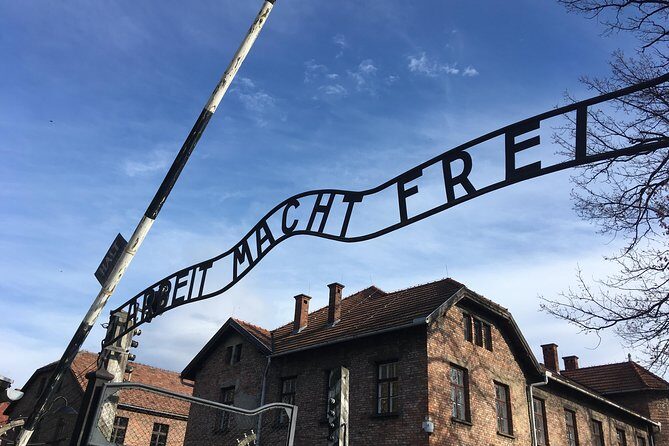 Auschwitz-Birkenau Day Tour from Wroclaw - What Makes This Tour Stand Out?
